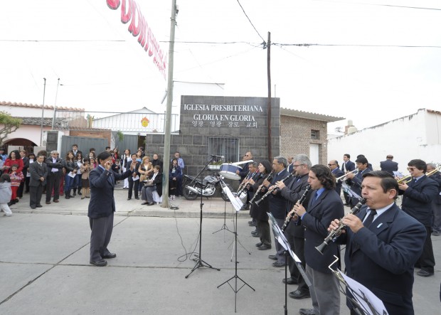 En villa Soledad se inauguró un templo de la Iglesia Presbiteriana