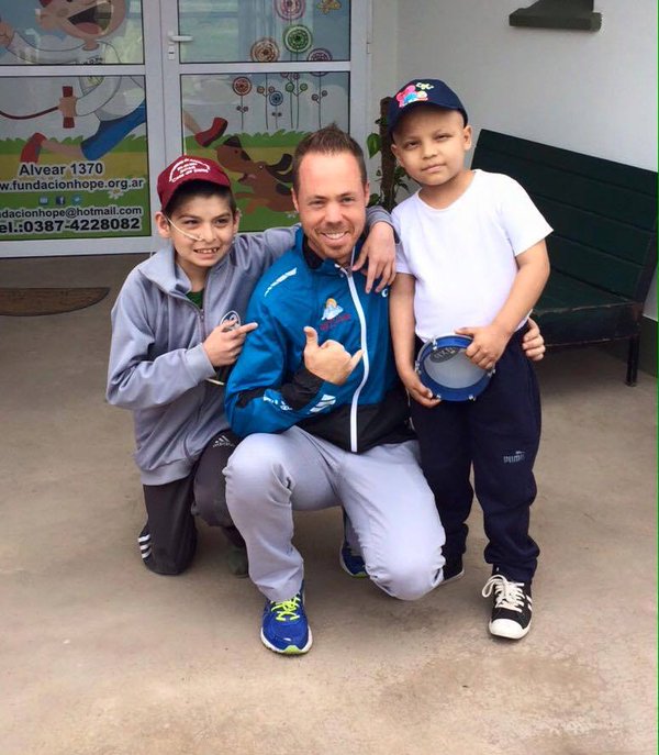 La Fundación Team Luján entregó instrumentos a Fundación HOPe