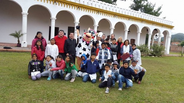 Con Pequeños Anfitriones, los chicos se sienten verdaderos turistas