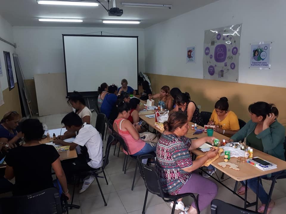 Cursos de depilación y masajes en el CIC de barrio Constitución