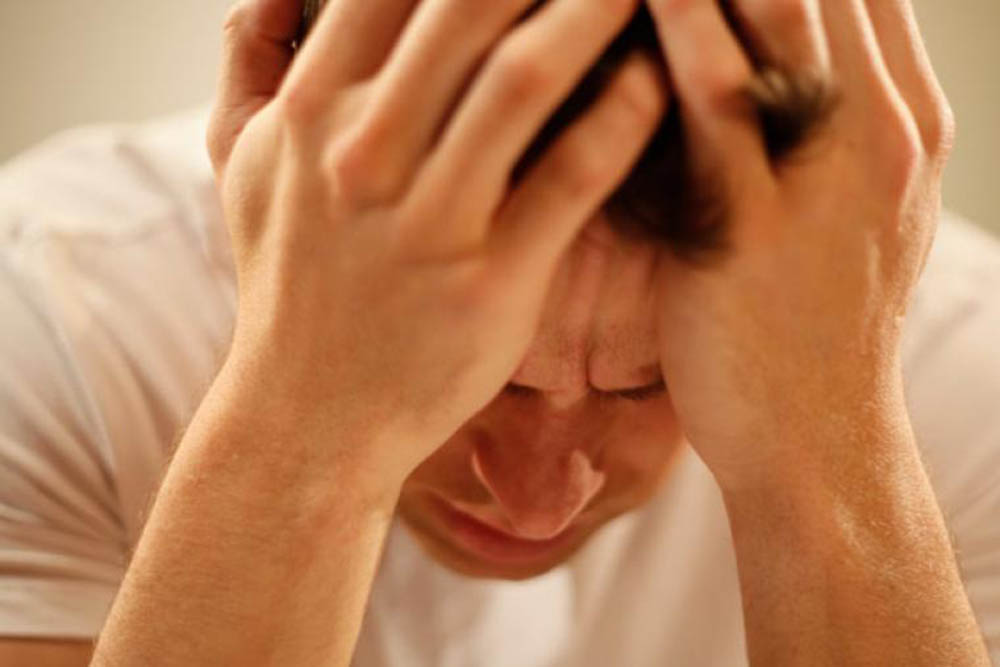 Charla sobre cefalea en el hospital San Bernardo