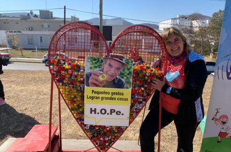 Quedó inaugurado un corazón para llenar de tapitas