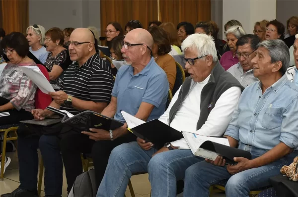 El Coro Provincial de las Personas Mayores celebra con un concierto especial su tercer aniversario