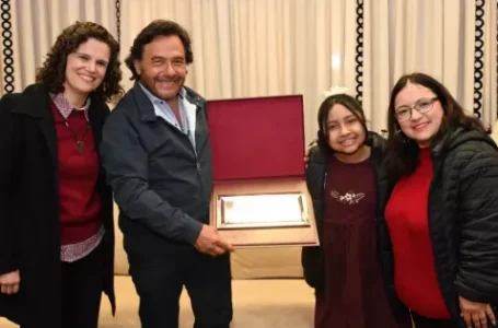 El Gobernador recibió a Margarita Ponce, la niña salteña que ganó “Es Mi Sueño”