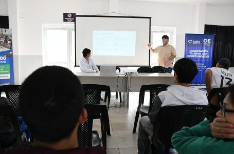 Vecinos de la zona sudeste conocieron los servicios de la Oficina de Empleo