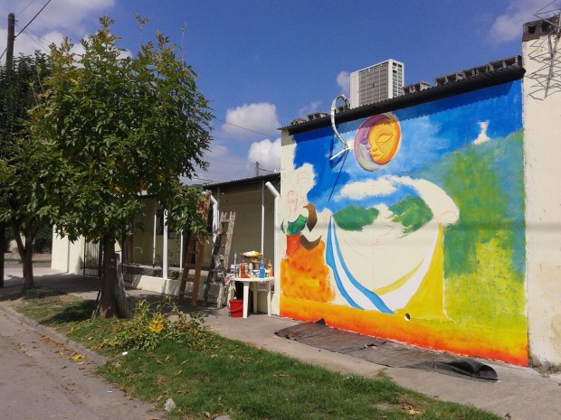 Artistas locales plasmaron una obra de arte en el Centro de Jubilados “Mundo Joven”