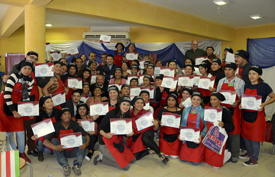 Pichanal: 500 personas se recibieron como auxiliares gastronómicos