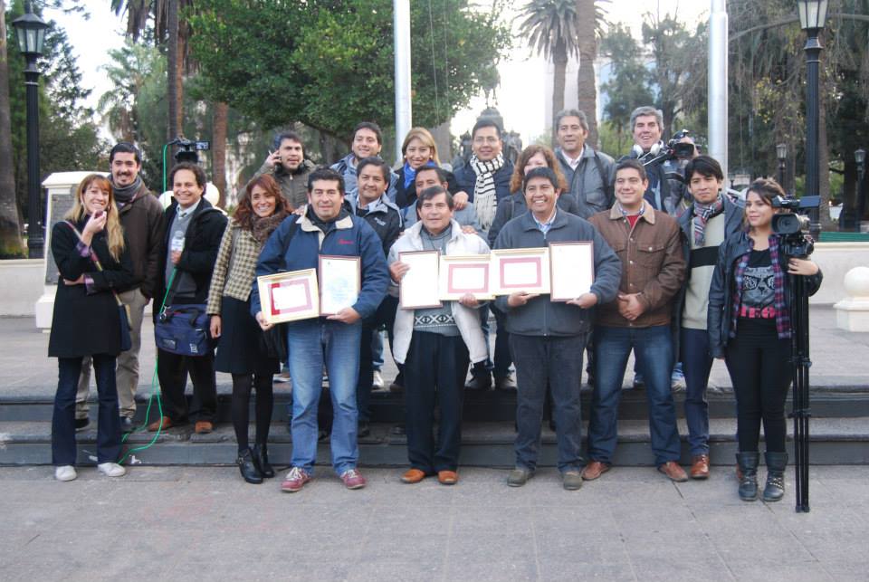 Distinguieron a tres movileros de prensa por su trayectoria profesional