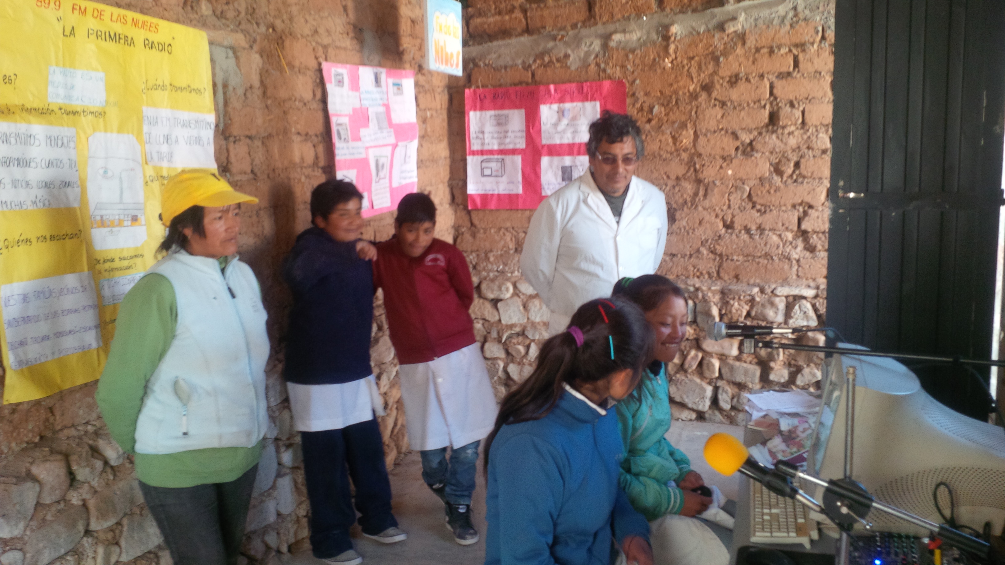 El Rosal: Una radio con voces de Ángeles y Coplas