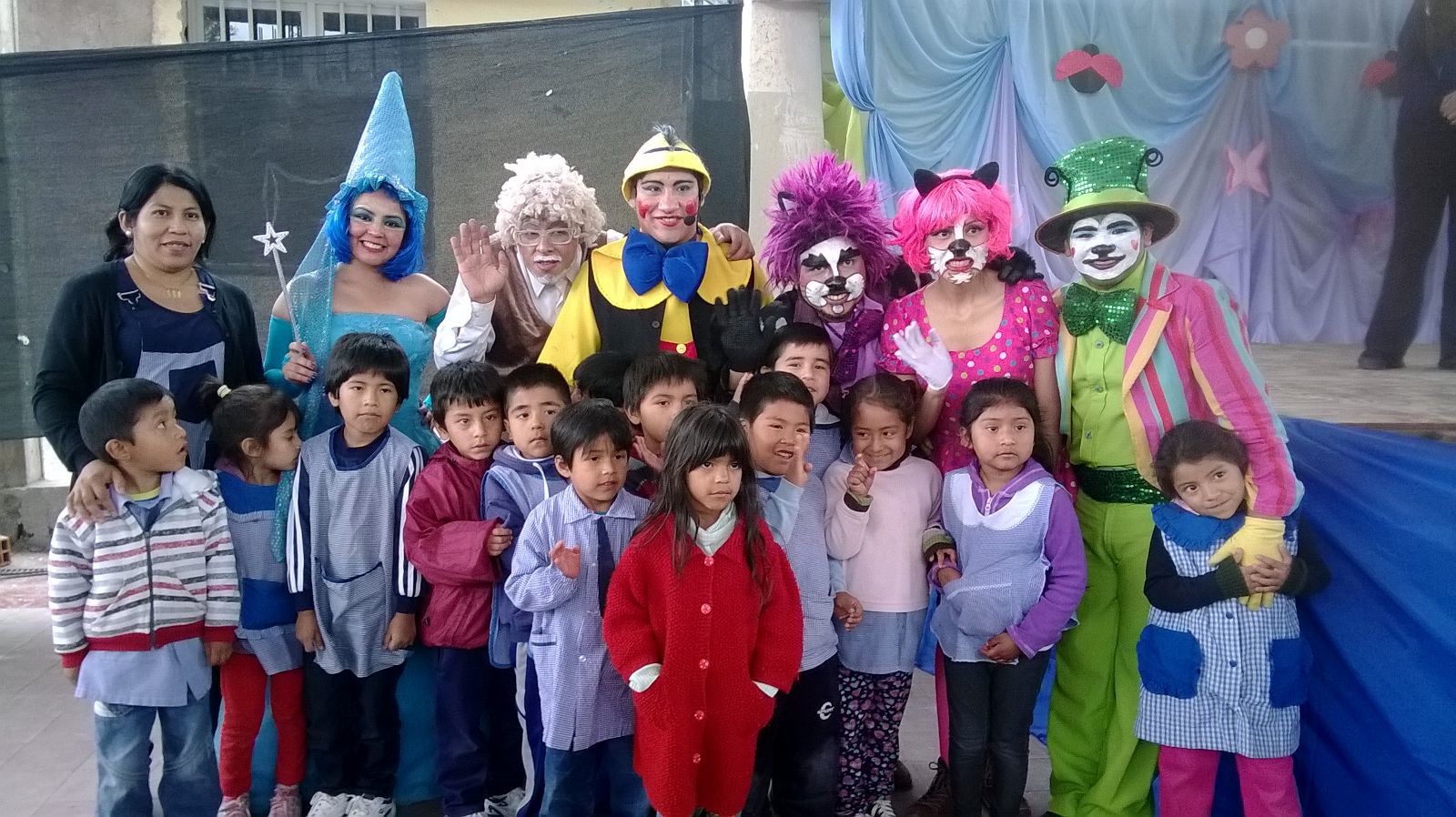 Alumnos de la Escuela Gral José de San Martin disfrutaron  del Teatro Ecuménico Municipal