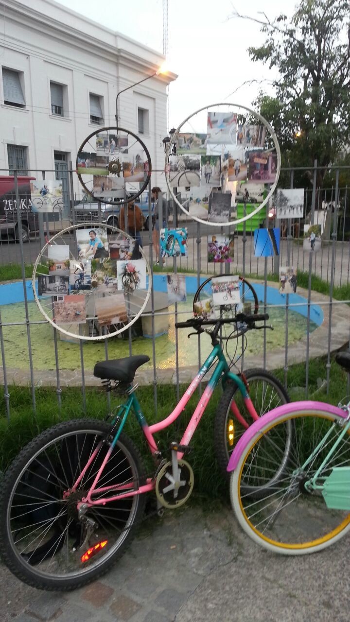 La Organización Anda La bici celebró el “Día de la Felicidad”