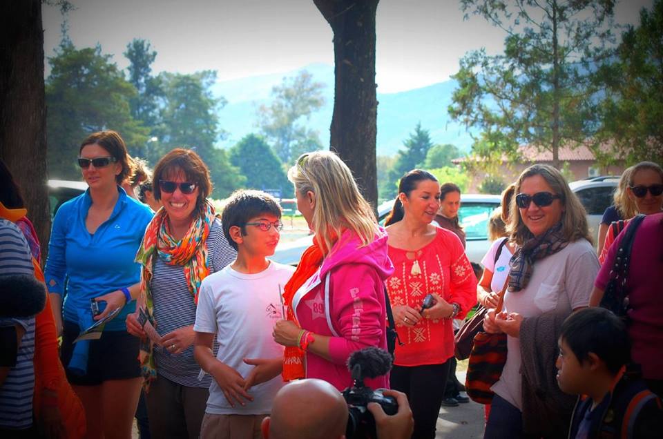 Fundación Equinoterapia recibe a las competidoras del Rally Trophée Roses des Andes