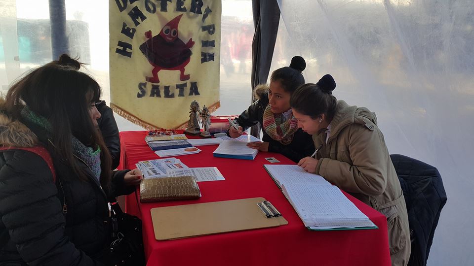 Colecta de sangre en barrio Solidaridad