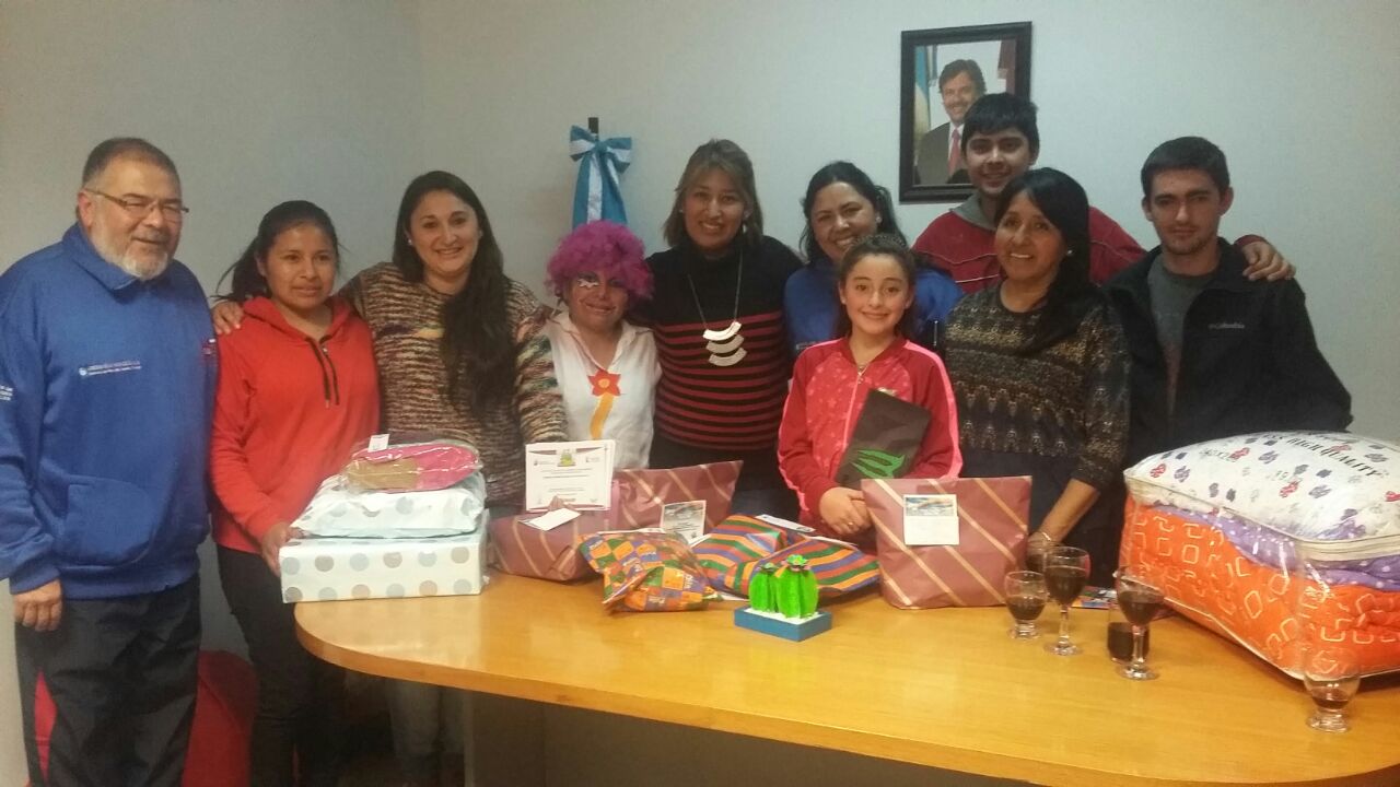 #PekesSolidarios premia a quienes realizaron buenas acciones