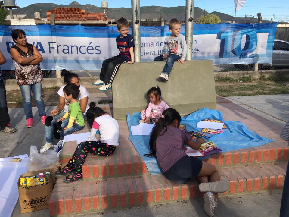 Más de 300 estudiantes de Fe y Alegría, asistieron a la kermesse del  BBVA Francés