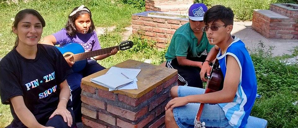 Jóvenes de la “Pintando Salta con Valores” despide el año con un encuentro intergeneracional