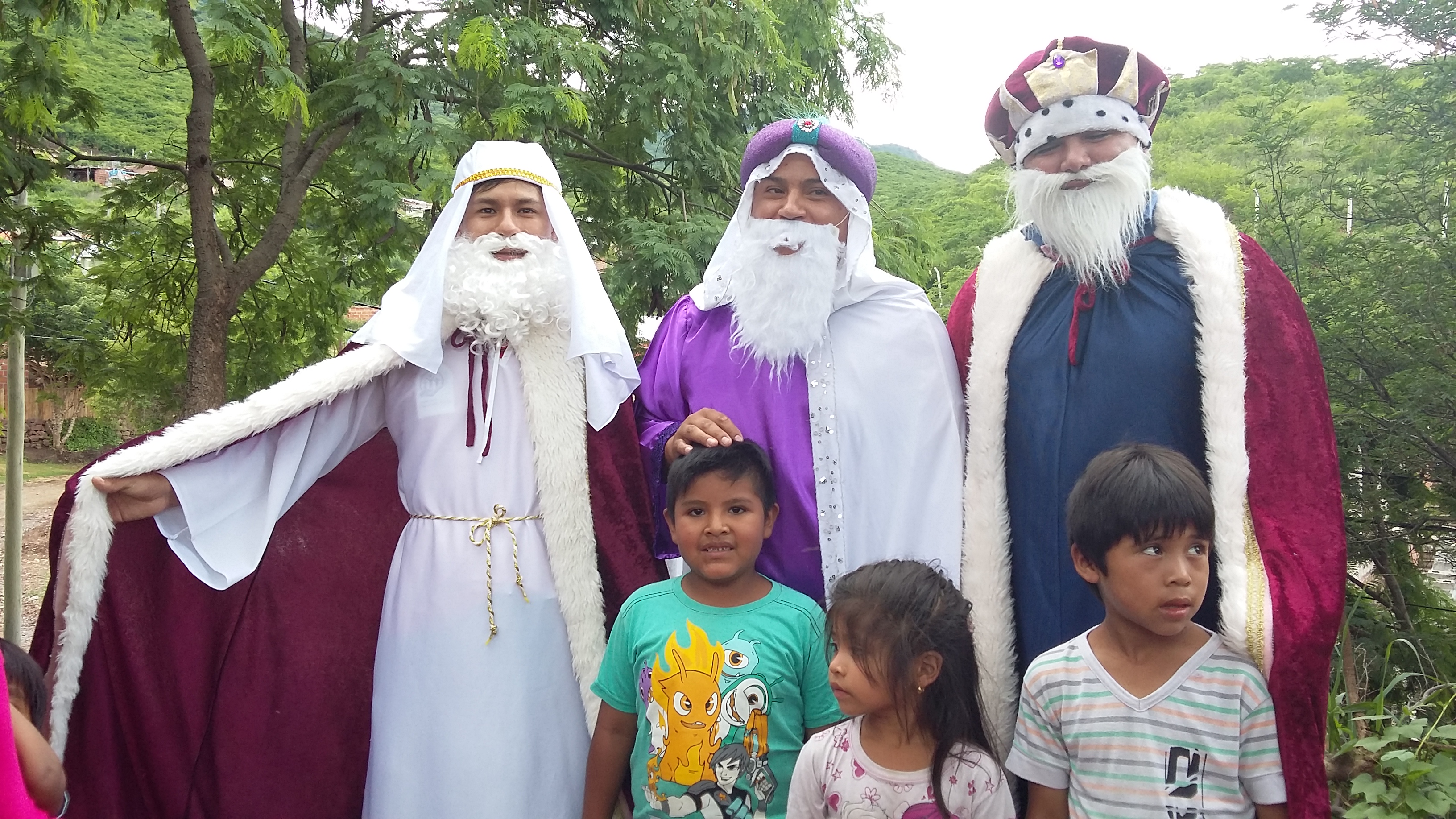 Llegaron los Reyes Magos a la ciudad trayendo alegría y regalos