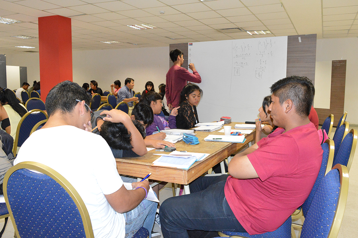 Alumnos del secundario que adeuden materias recibirán clases de apoyo