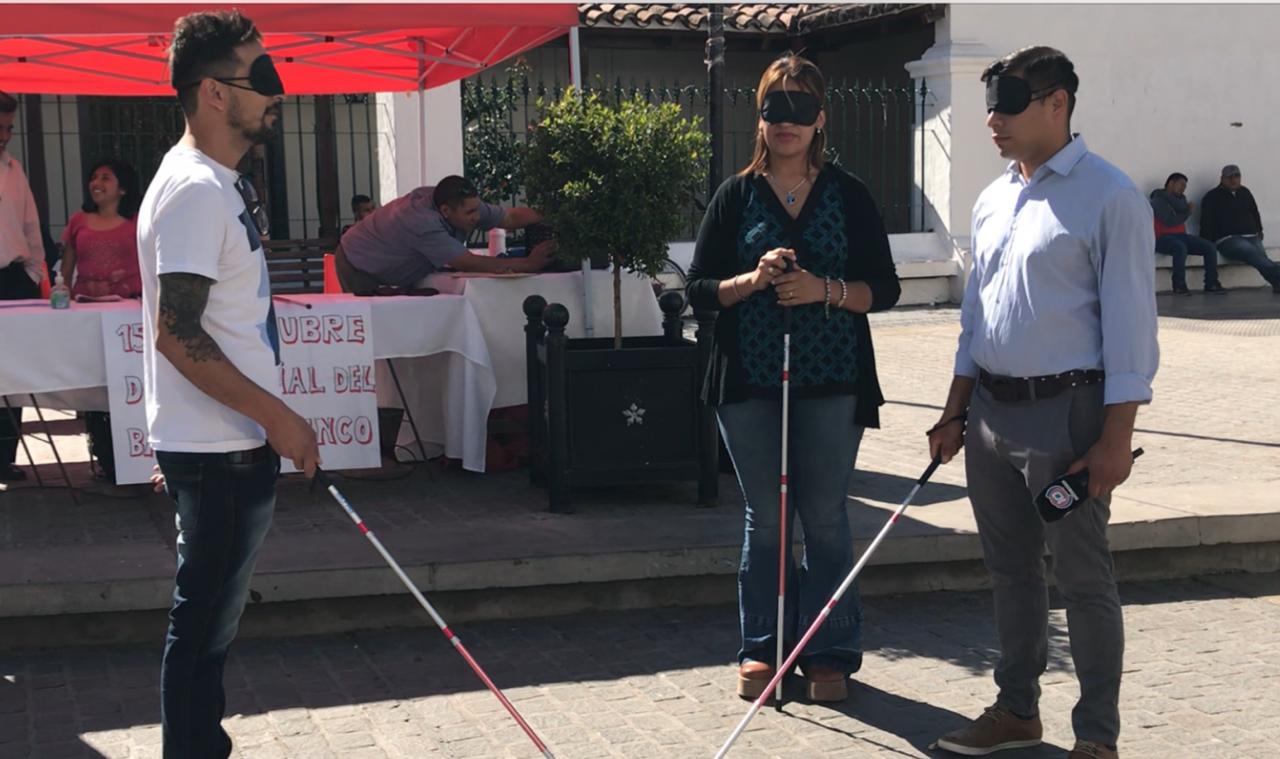 Periodistas salteños vivieron la experiencia de usar Bastones Blancos