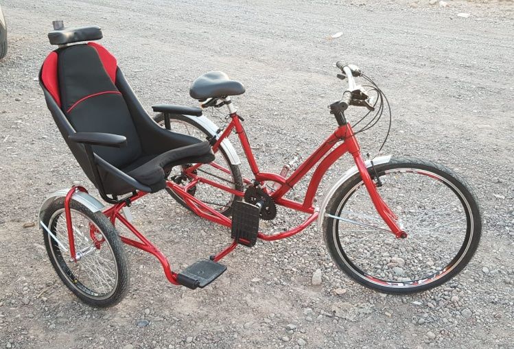 Seis bicicletas made in San Juan para que puedan pasear personas con discapacidades