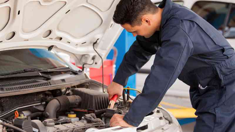 Curso gratuito de mantenimiento de vehículos