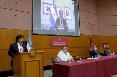 El gobernador Sáenz presentó el proyecto de ampliación del hospital San Bernardo por USD 28 millones