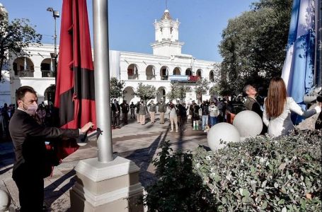 Darío Madile y ediles de diversas bancadas participaron  del acto en conmemoración al Día de la Independencia
