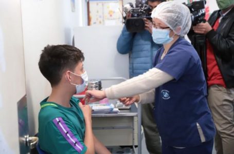 Promueven la vacunación de docentes y estudiantes