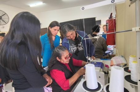 La Municipalidad entregó máquinas industriales de costura a los CICs de la ciudad
