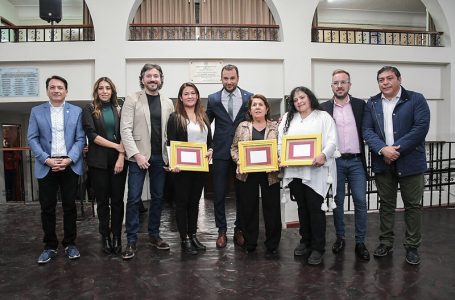 E CD reconoció la trayectoria de las kinesiologas Rita Aráoz, Ana María Abram y Mercedes Tilián
