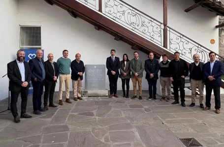 Museo de la Ciudad: se descubrió una placa en honor a los secuestrados en la Franja de Gaza