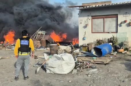 Se interviene en Ampliación 20 de Junio para sofocar un incendio de grandes magnitudes