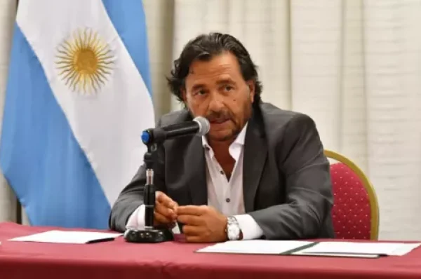 Sáenz anunció subsidios con tope de consumo de entre el 60% y 100% en luz y agua para hogares de menores ingresos