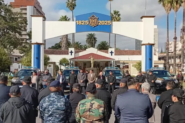 Asignaron los 10 móviles policiales entregados ayer a dependencias del interior