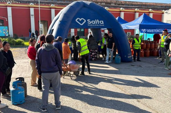 La Municipalidad puso en marcha el programa Garrafa Municipal y asistió a 250 familias