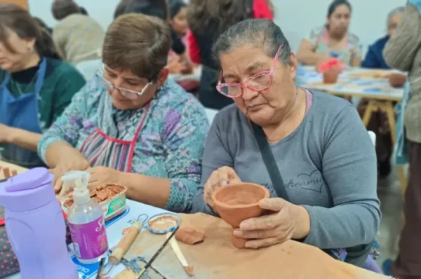 Aprendé el oficio de la cerámica elaborando tu propio porta llaves artesanal