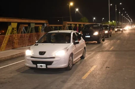 Sáenz habilitó el nuevo puente de Vaqueros tras décadas de espera
