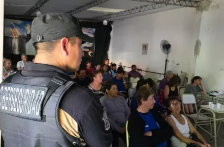 Adultos mayores fueron capacitados en ciberseguridad en Cerrillos